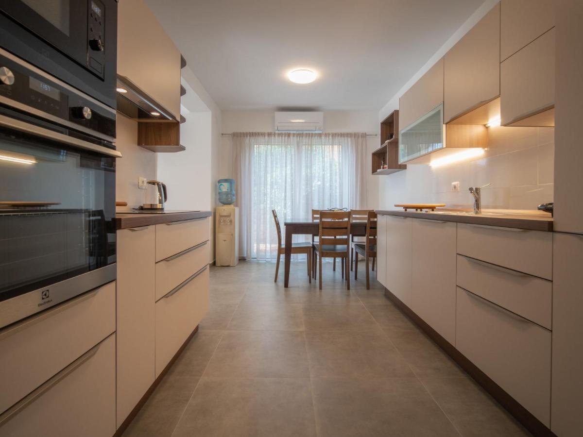 Artatore By Interhome Mali Losinj